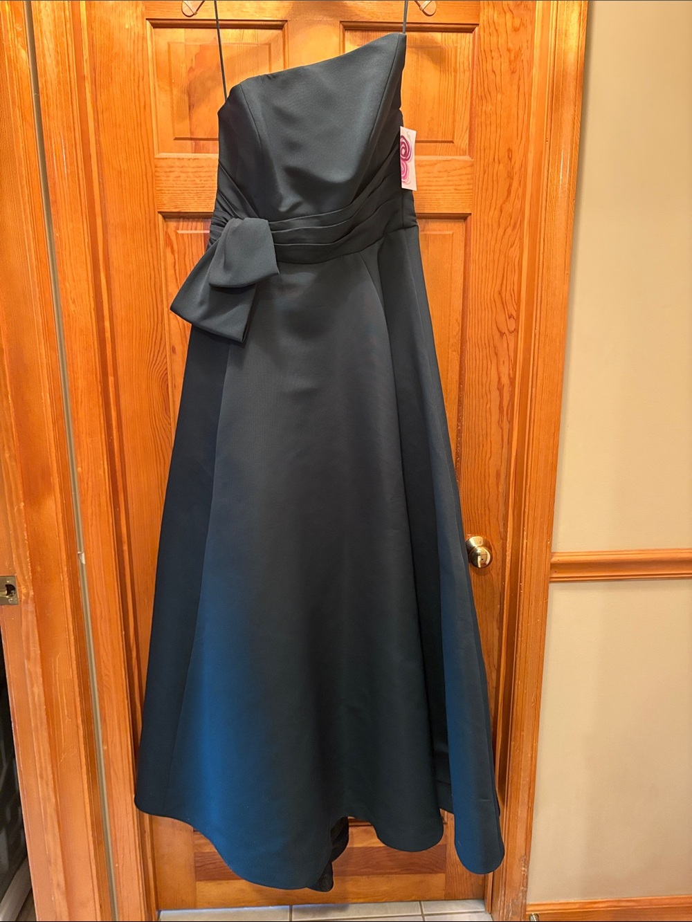 Amsale Hunter green size 14 - new beautiful classy
